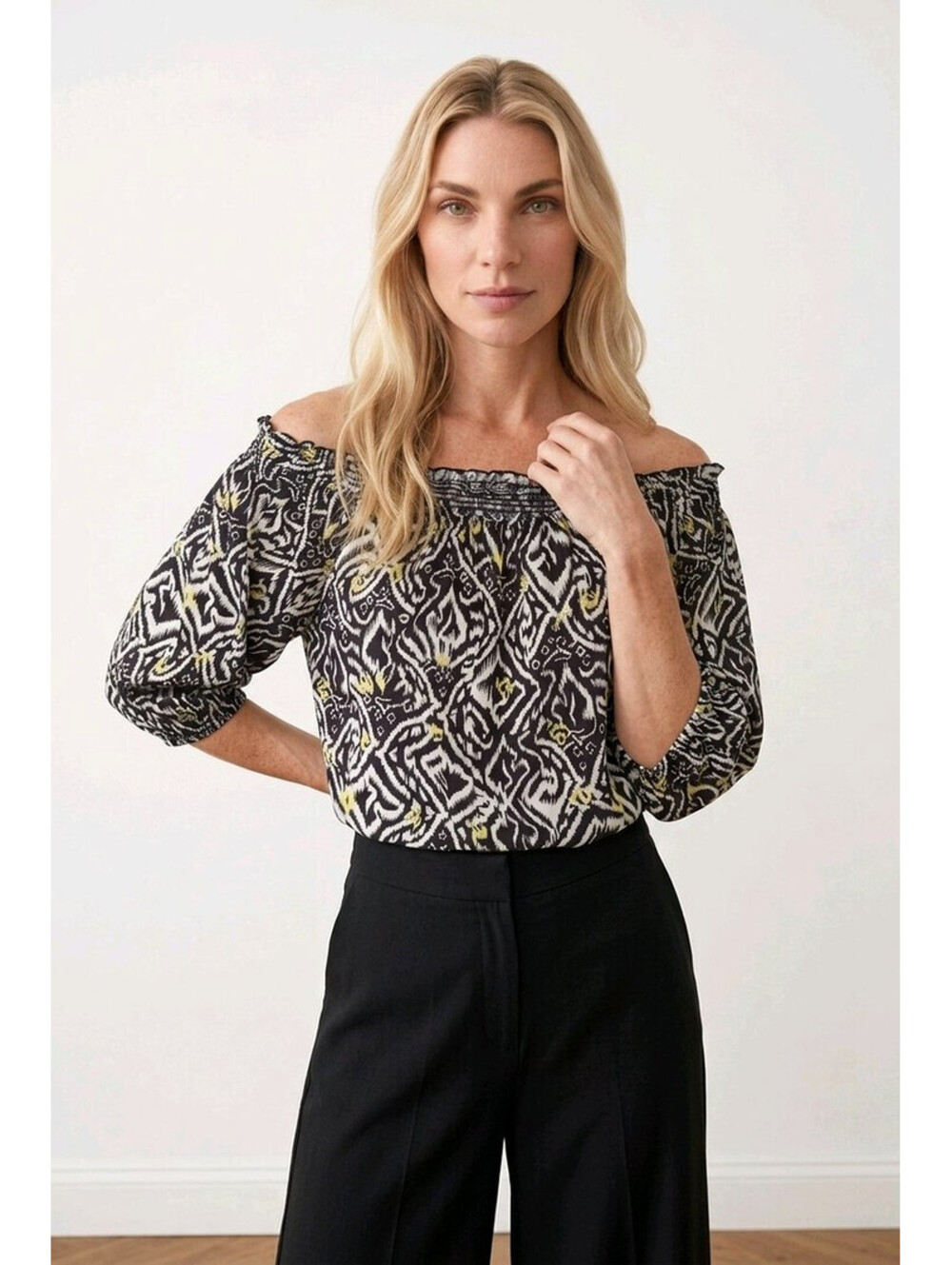 DG2 by Diane Gilman Ikat Print Smocked Off-the-Shoulder Top sz 1X